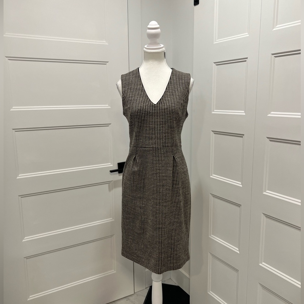 Houndstooth sheath dress
